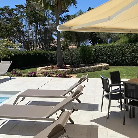 Hermitage * Binissafuller